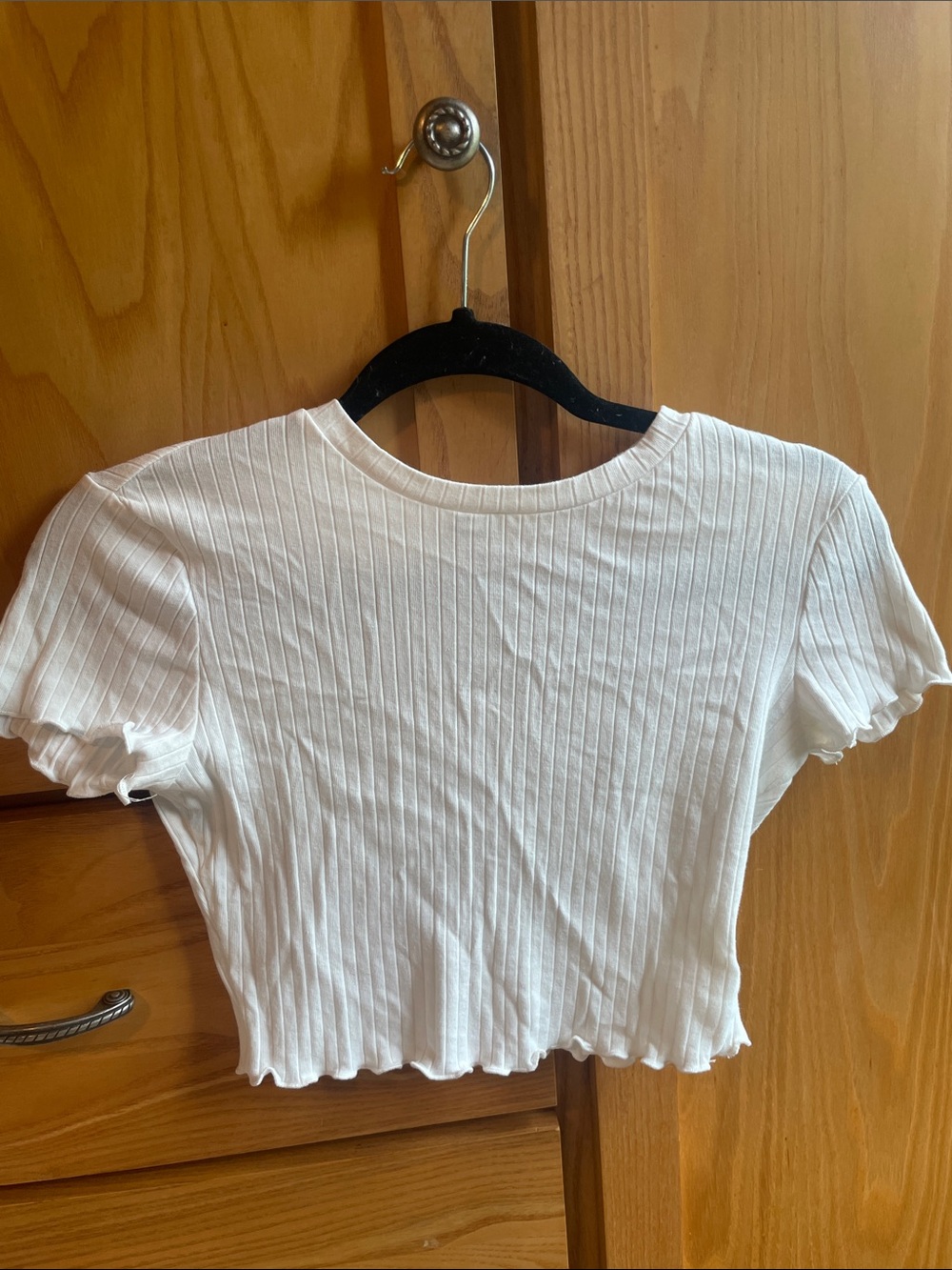 Time and Tru White Ribbed Lettuce-Edge Crop Top